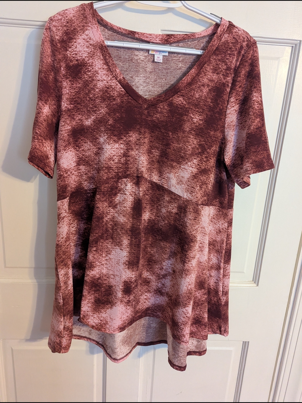LuLaRoe Short Sleeve V-Neck Top - Pink and Burgundy Tie-Dye